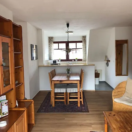 Apartment Ferienwohnung-jim-knopf-mit-balkon-zwischen-strand-wald-wiese-im-suedosten-der-insel-ruegen Gustow (Vorpommern-Rugen)