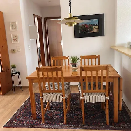 Ferienwohnung-jim-knopf-mit-balkon-zwischen-strand-wald-wiese-im-suedosten-der-insel-ruegen * Gustow (Vorpommern-Rugen)