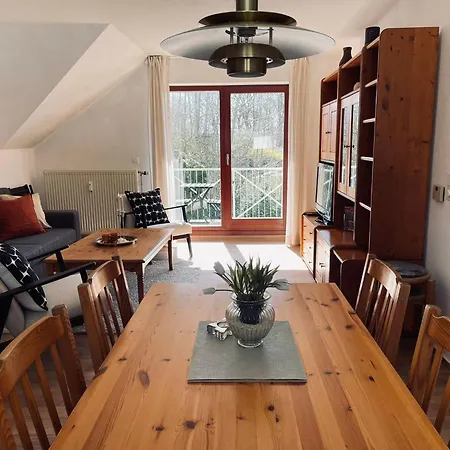 Ferienwohnung-jim-knopf-mit-balkon-zwischen-strand-wald-wiese-im-suedosten-der-insel-ruegen Gustow (Vorpommern-Rugen)