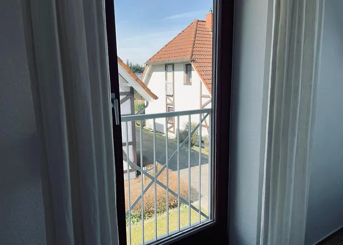 Ferienwohnung-jim-knopf-mit-balkon-zwischen-strand-wald-wiese-im-suedosten-der-insel-ruegen Appartement Gustow (Vorpommern-Rugen)