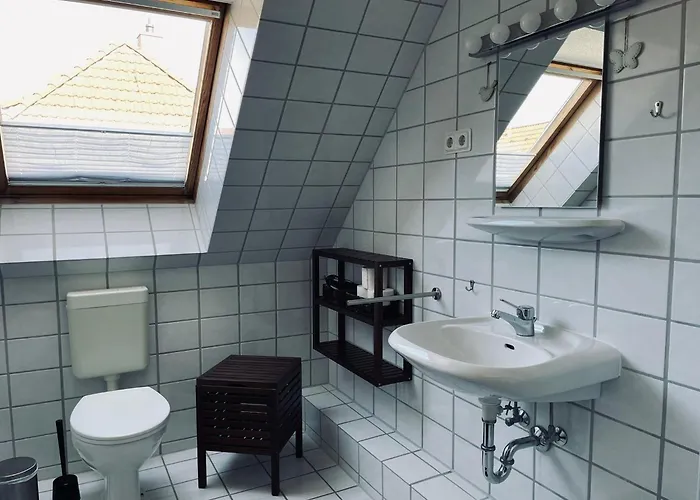 Ferienwohnung-jim-knopf-mit-balkon-zwischen-strand-wald-wiese-im-suedosten-der-insel-ruegen Gustow (Vorpommern-Rugen)